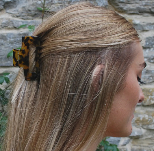 Tortoise Hair Claw