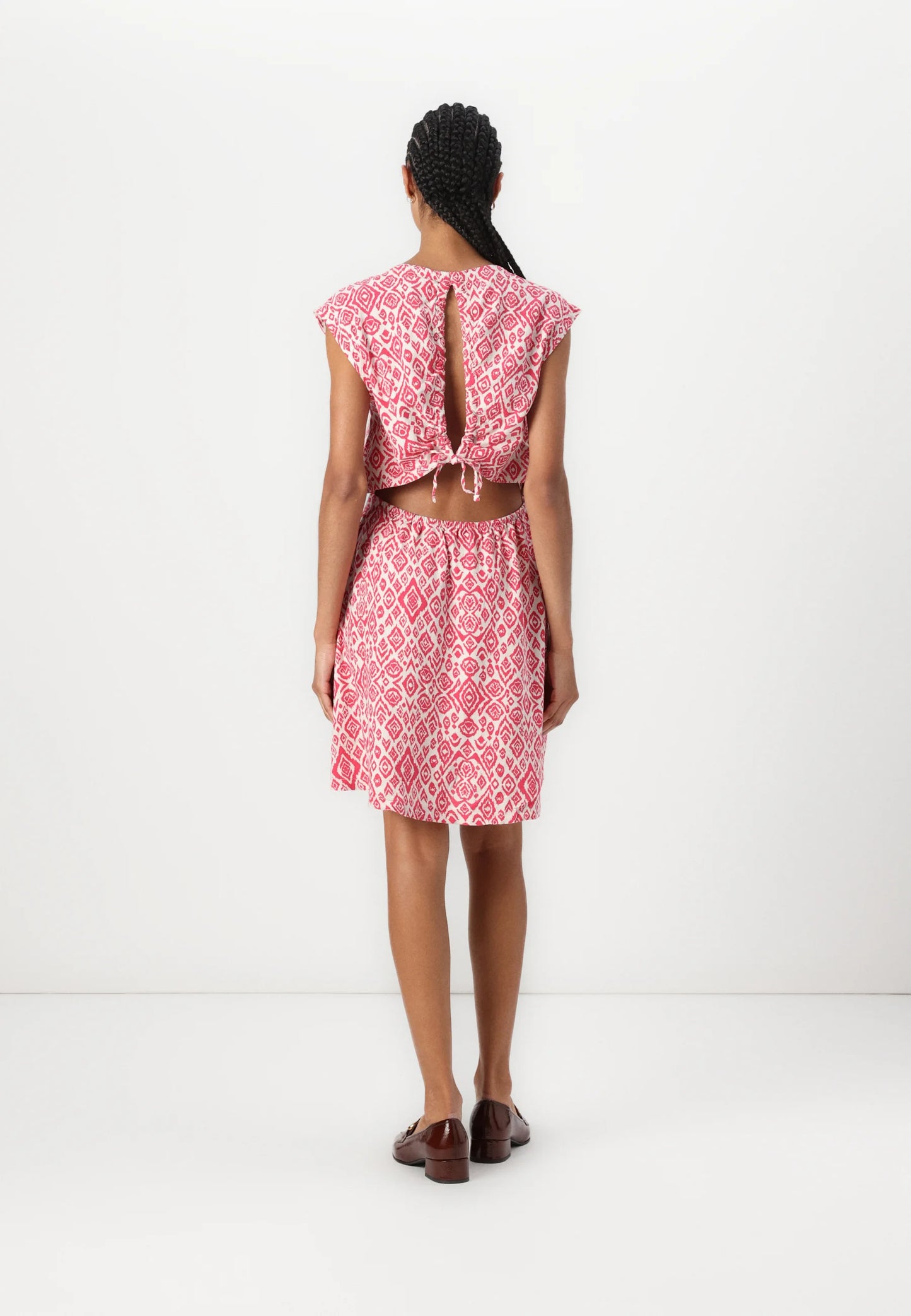 Linno Dress