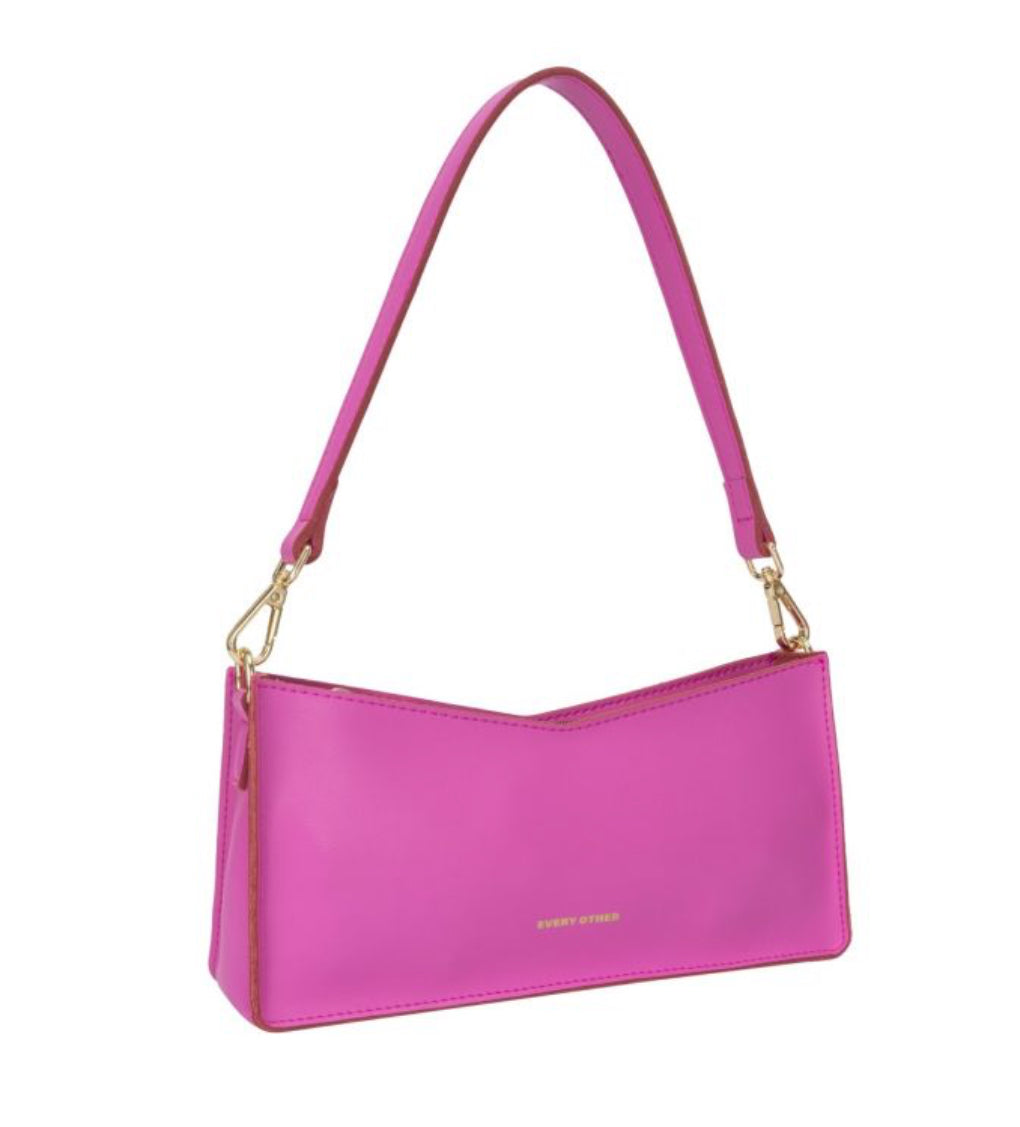 Every Other Baguette bag pink