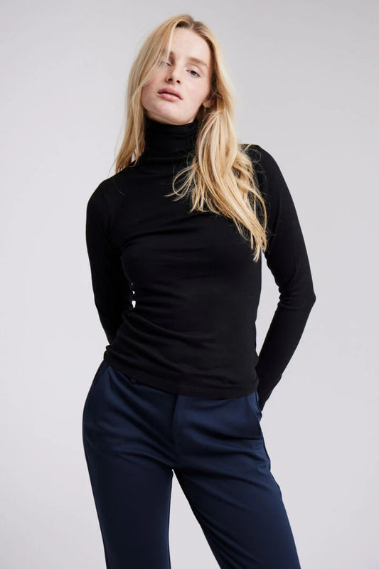 Mafa Roll Neck Black