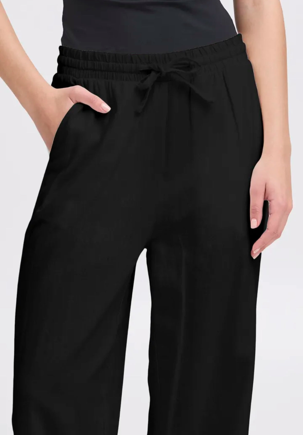 Linno Pants Black