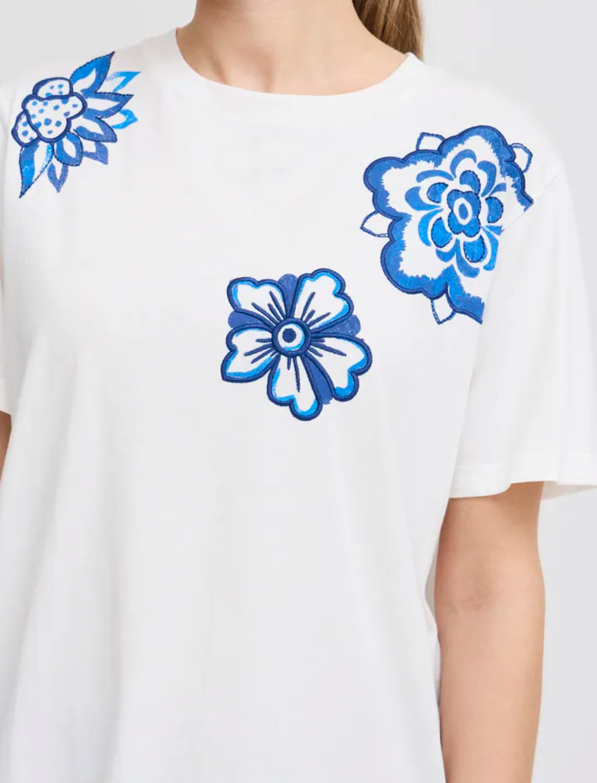 Majou Tee