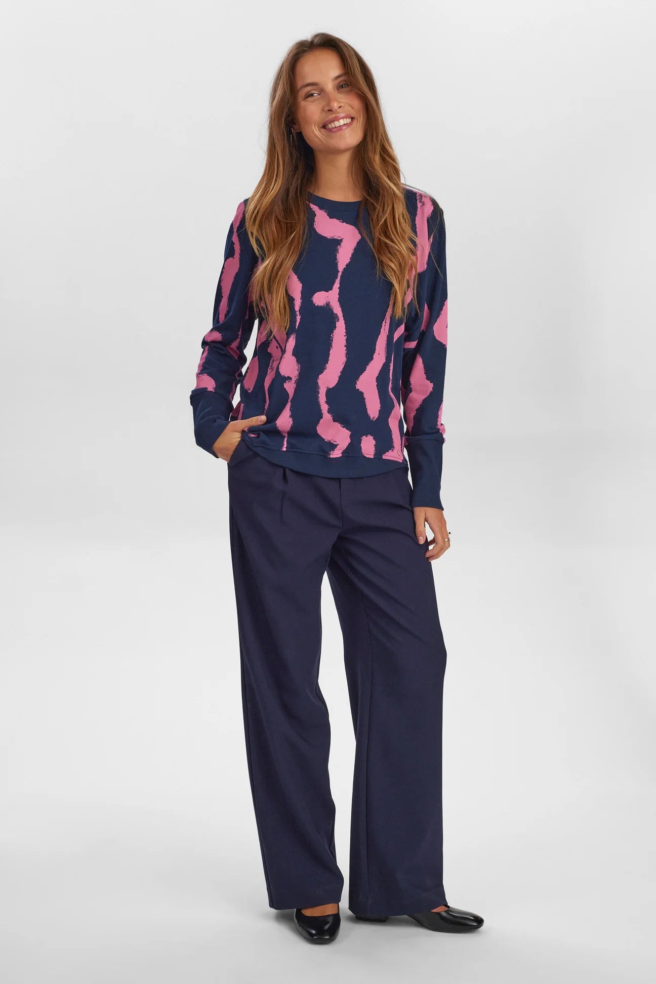 Nikola Brushstroke Pink