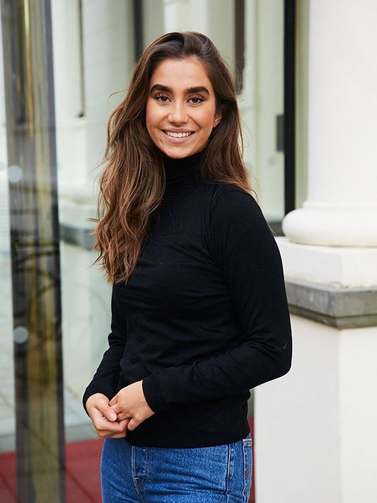 Mafa Roll Neck Black