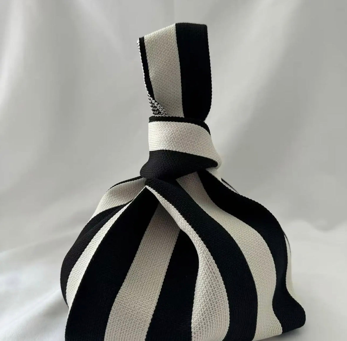 Black & White Knitted bag