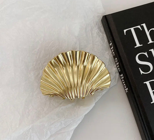 Shell Hair Claw - Rogue Boutique UK