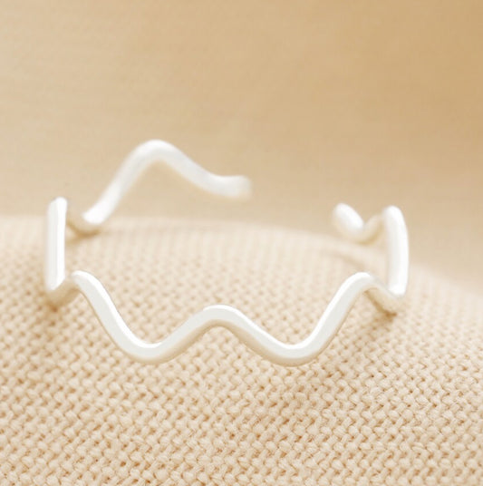 Wavy Lines Ring