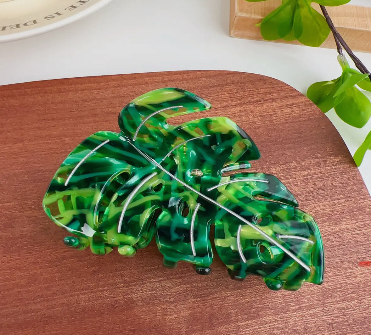 Palm Leaf Claw - Rogue Boutique UK