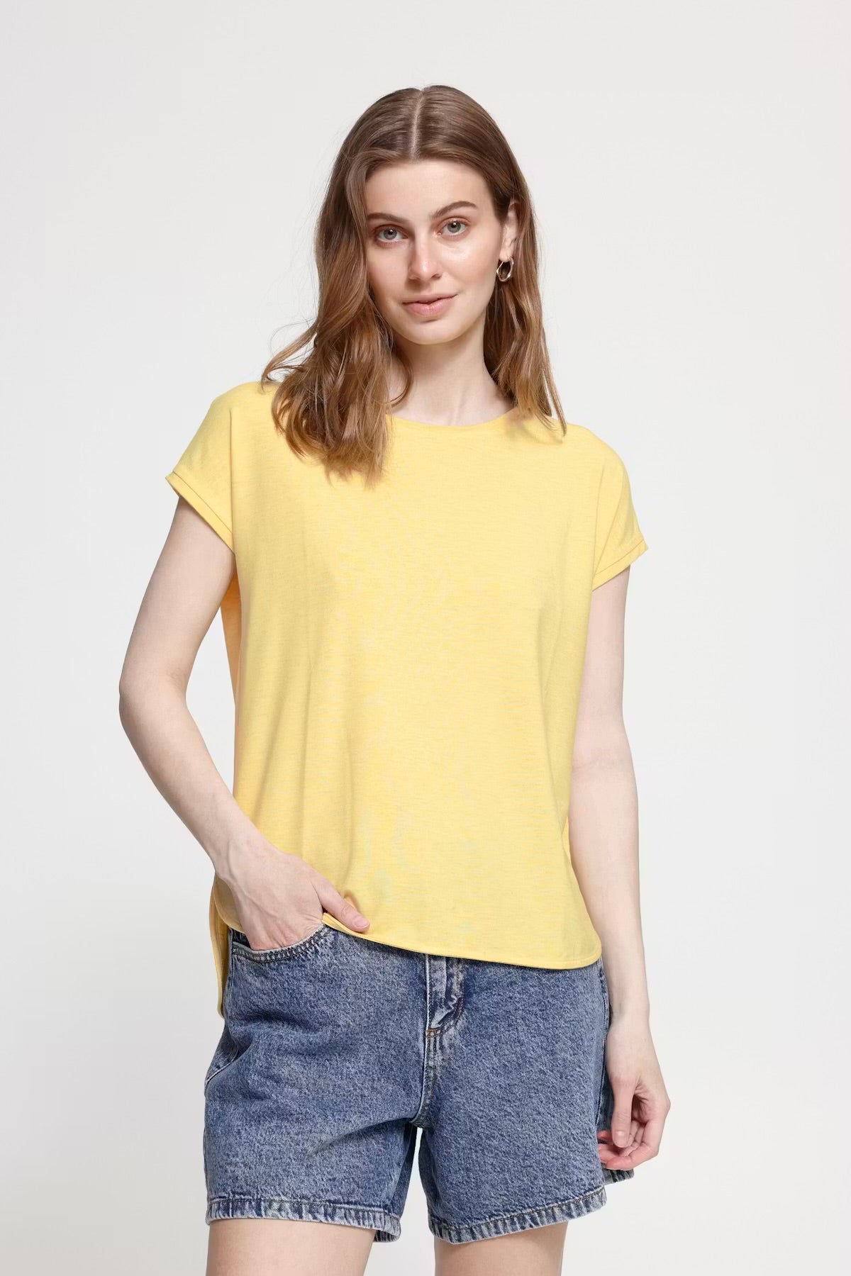 Rebel Tee Mellow Yellow