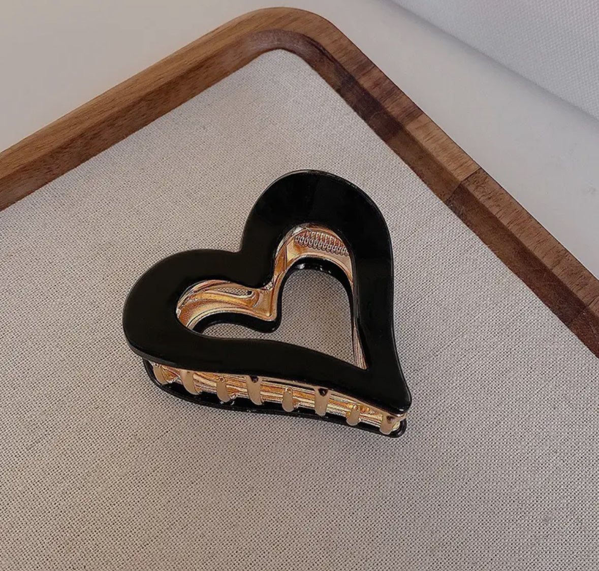 Open Heart Claw