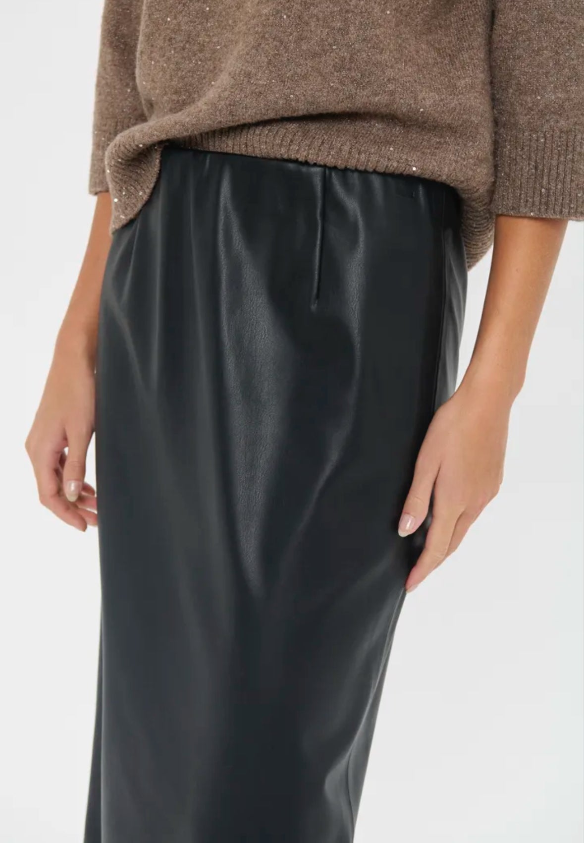 Dowie Skirt