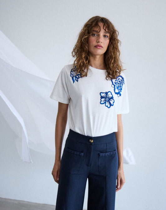 Majou Tee