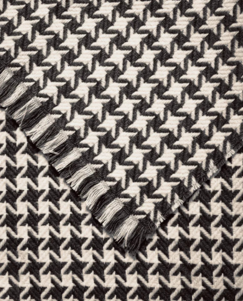 Vanjaa Scarf