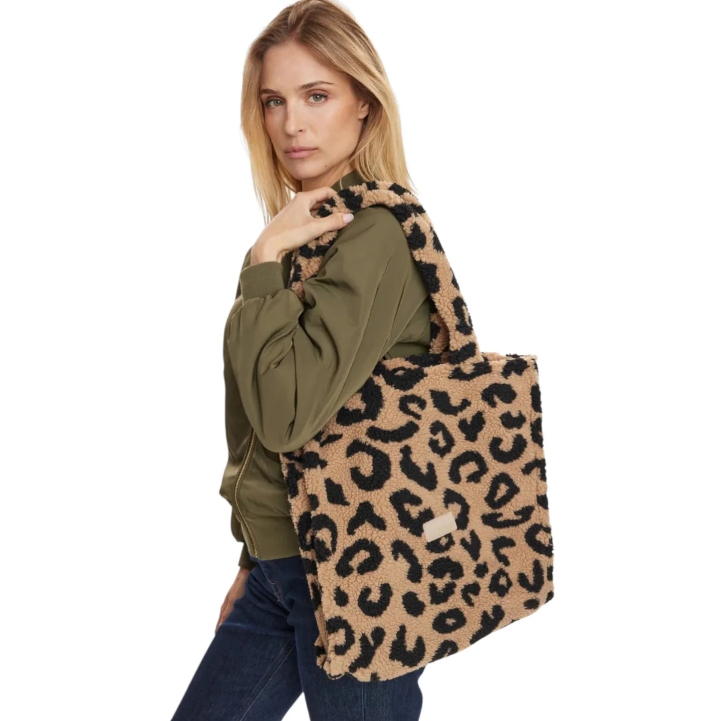 Cowrie Bag