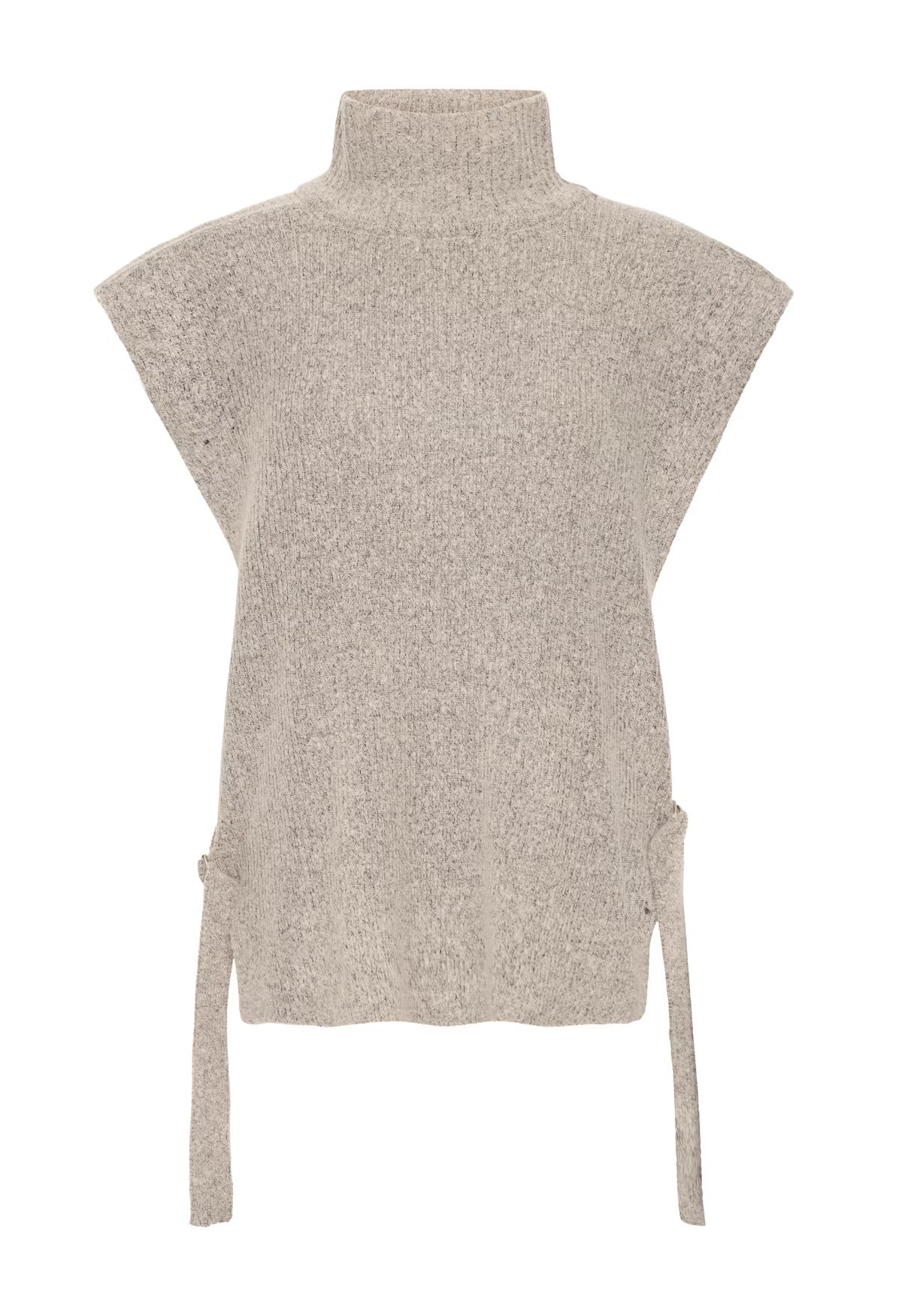 Maisie Poncho