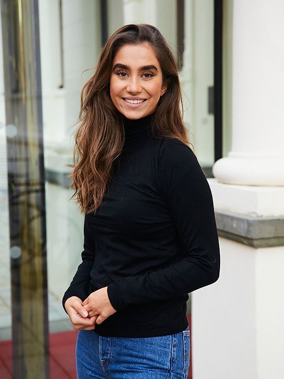 Mafa Roll Neck Black