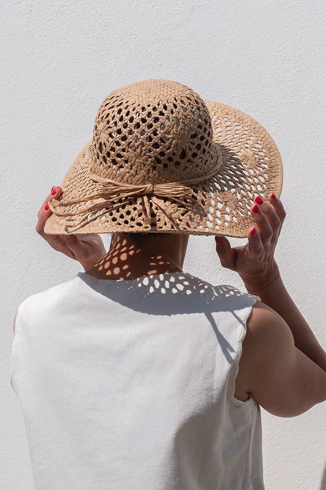 Liva Hat